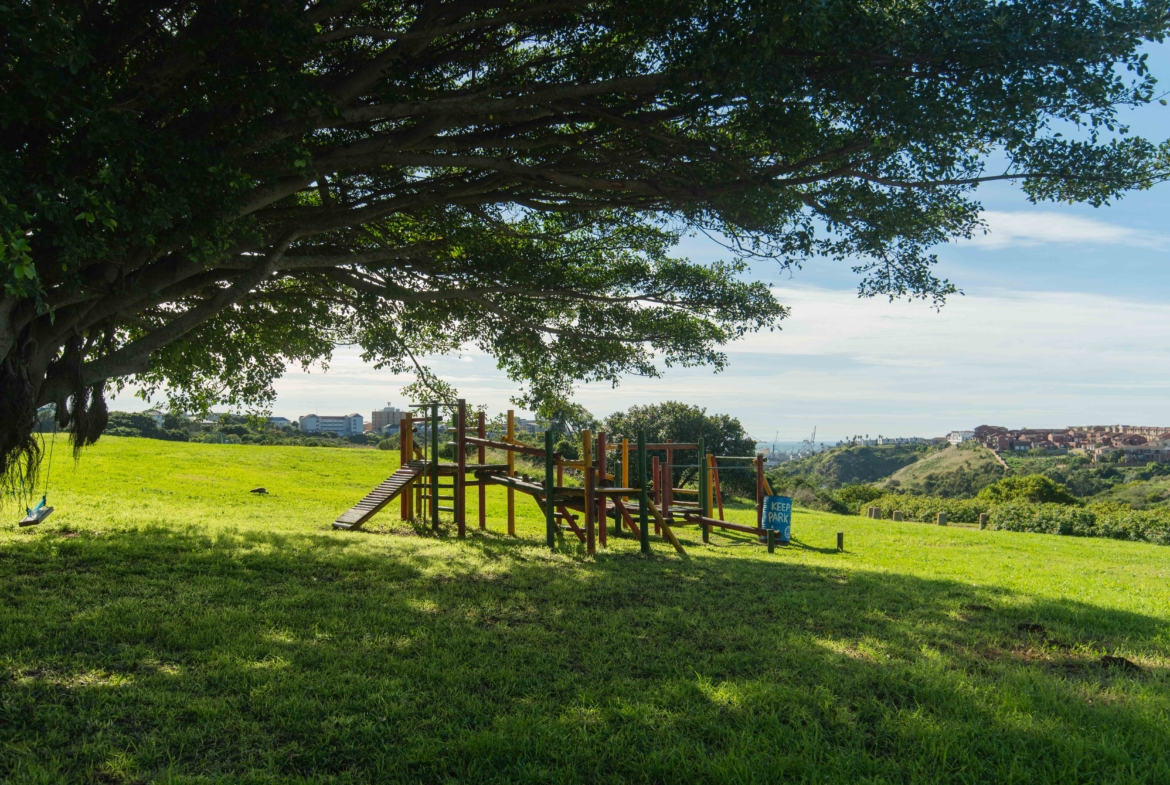 🏡 NEW LISTING | SPACE, COMFORT & STUNNING VIEWS! 🏡