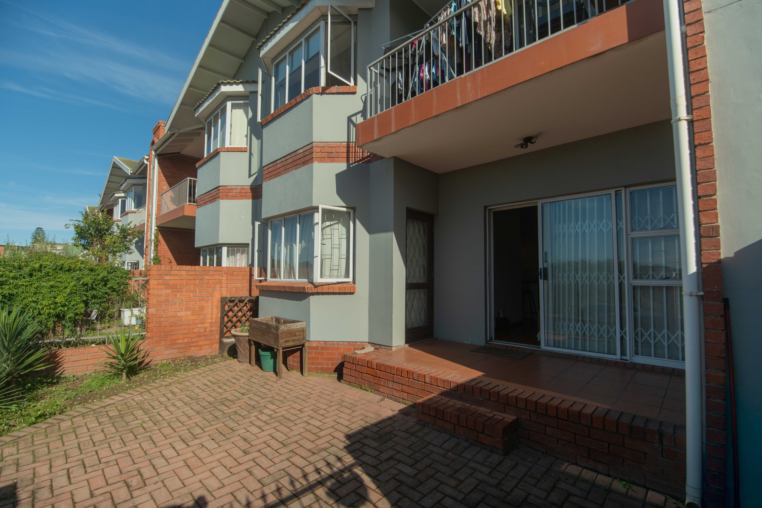 🏡 NEW LISTING | SPACE, COMFORT & STUNNING VIEWS! 🏡